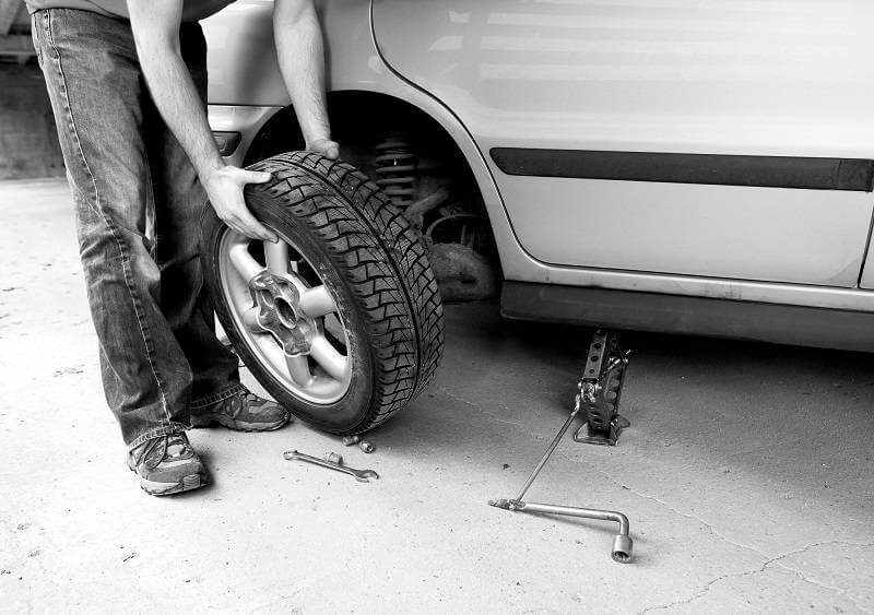 flat-tyre-change-melbourne